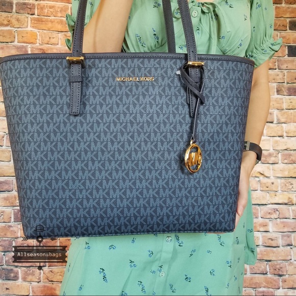 Michael Kors Jet set travel medium carryall tote - Picture 7 of 8